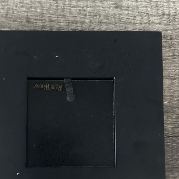 Black and Gold Friends Photo Frame - Picture 3 of 3